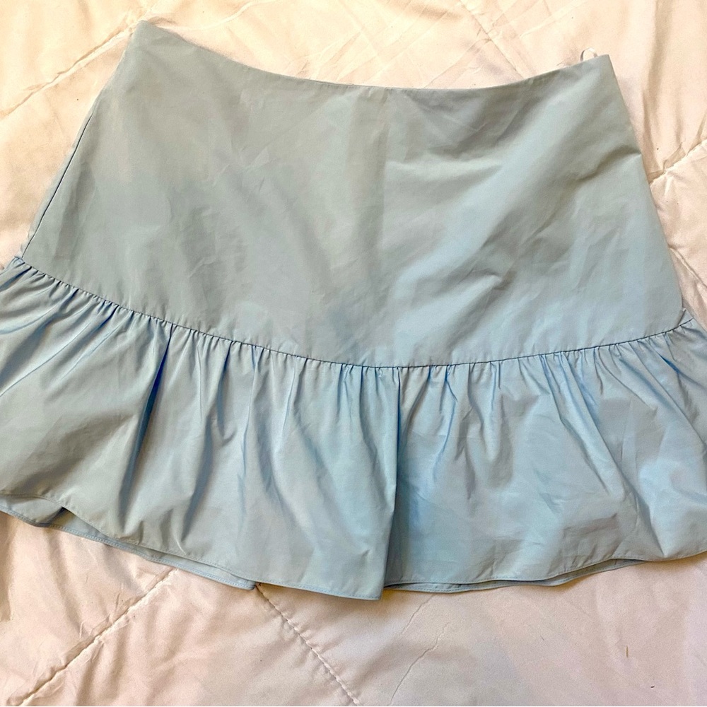 Amanda Uprichard baby blue skirt Sz M Amanda Uprichard Skort with ruffle edge